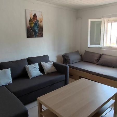 Appartement 45 M² Proche Du Centre Ville Lunel  Exterior foto